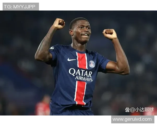 足球球星赛场遭遇尴尬瞬间令人哭笑不得的精彩盘点